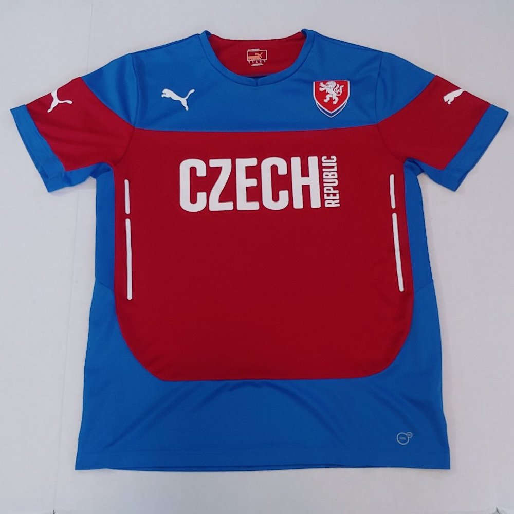 Czech Republic Puma soccer/futbol jersey